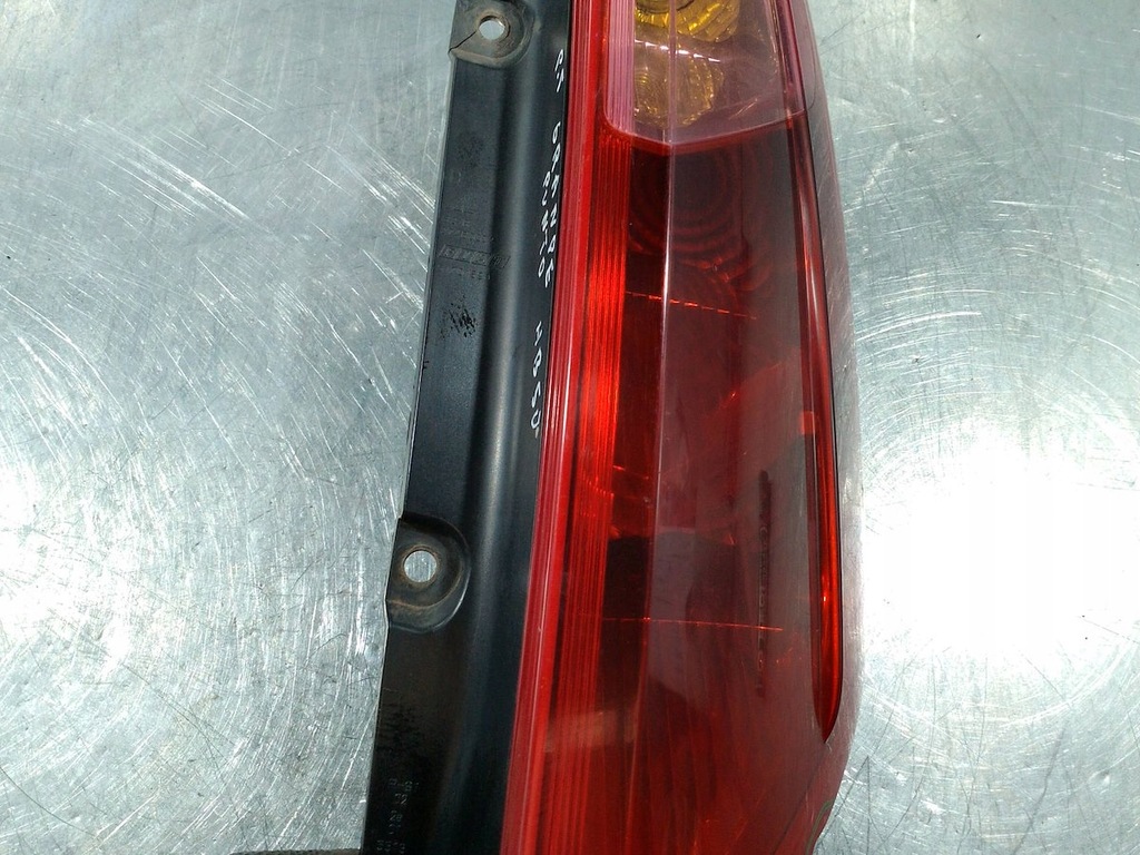 фото №8, Лампа задня права fiat grande punto 27460202 51701590