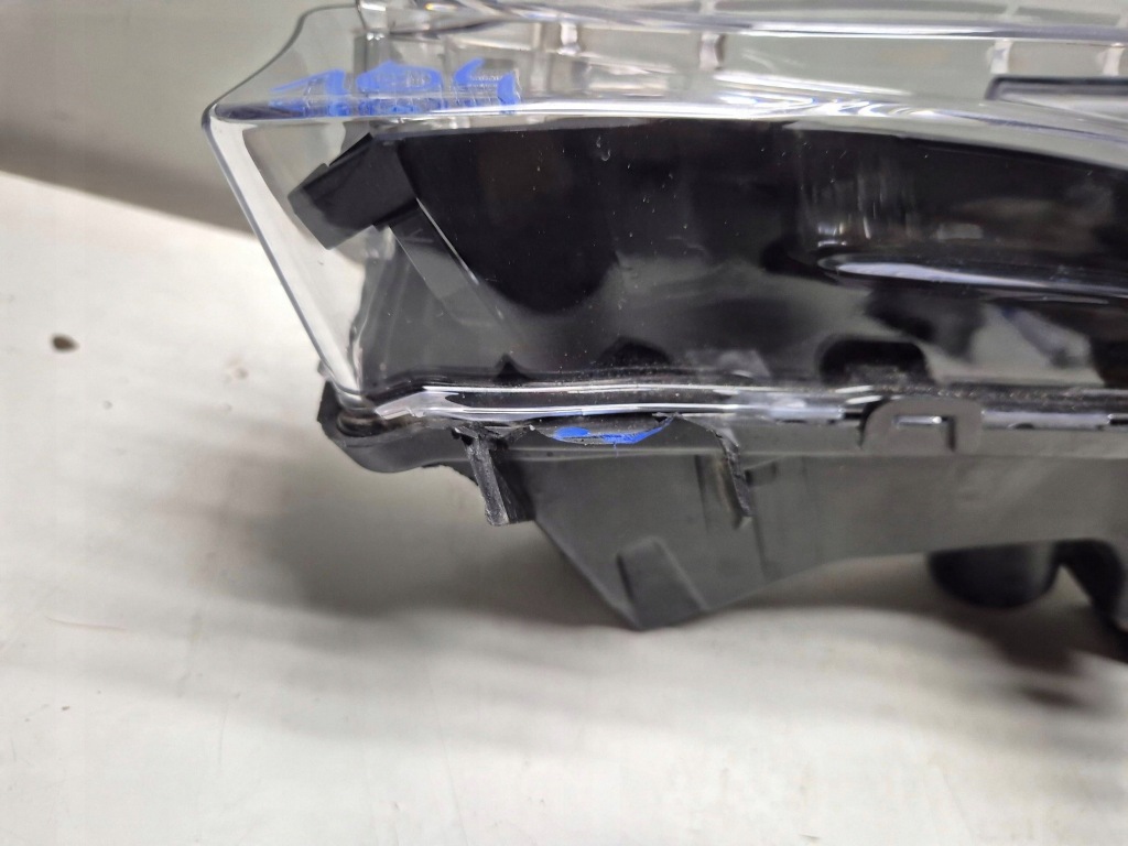 Tesla model y лівий протитуманна фара led drl 1507932-00-c Оригінал