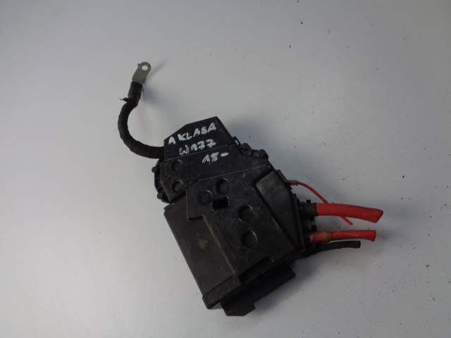 Купити Коробка запобіжників mercedes a-klasa w177 2018-