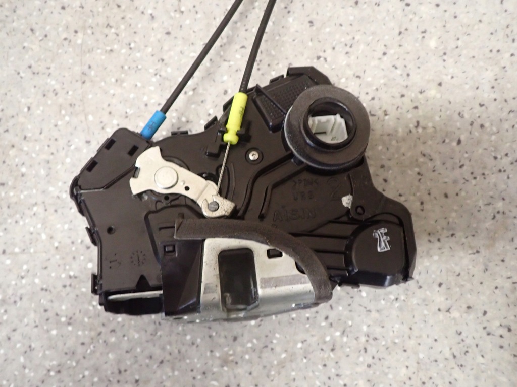 фото №6, Toyota auris 06-12 замок дверь правых