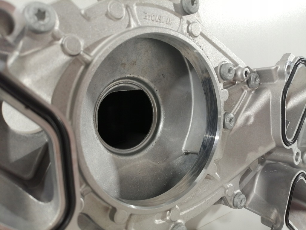 фото №10, Корпус термостат audi sq7 sq8 057121111aa