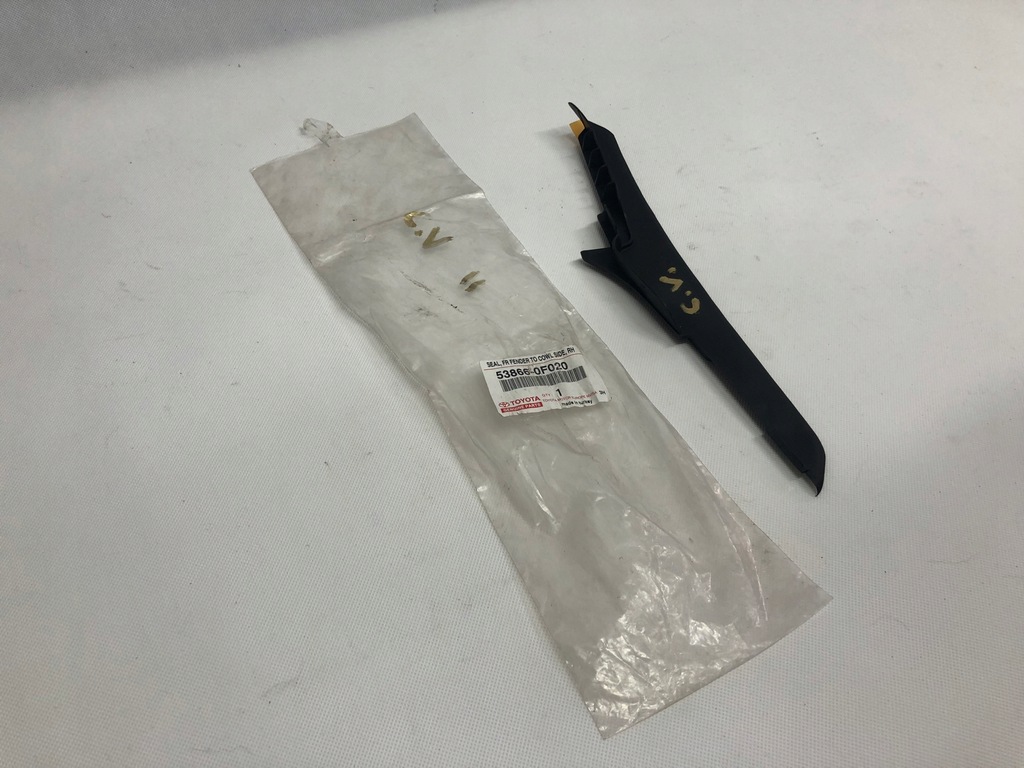 фото №1, Toyota verso права прокладка жабо