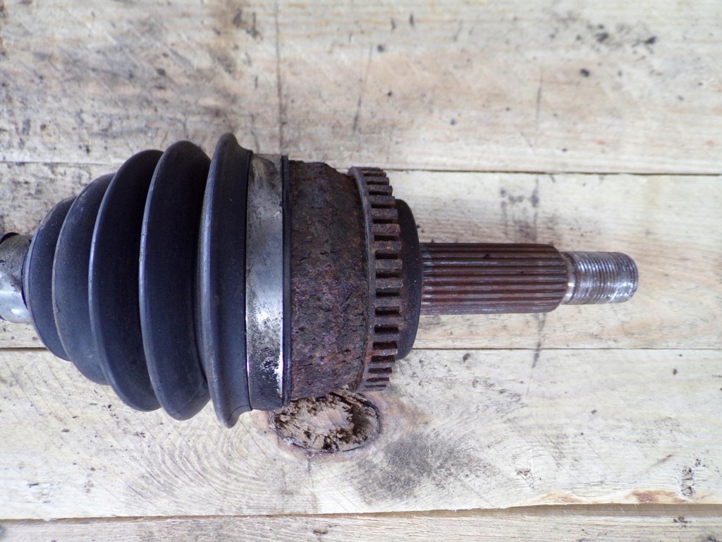 фото №4, Kia venga приводной вал правая 1,4crdi w9j6