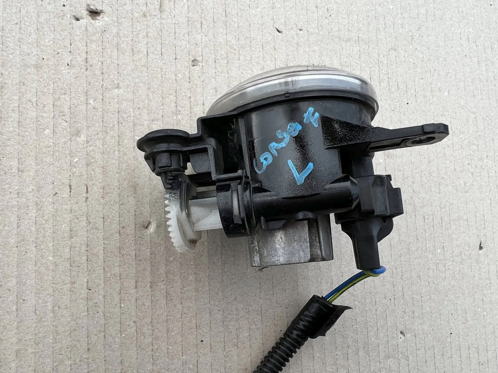 фото №3, Opel corsa f противотуманная фара левый передний