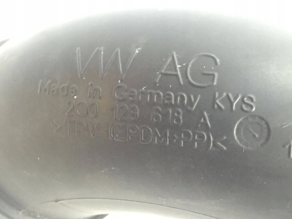 фото №2, Seat arona 2019 труба шланг повітря 2q0129618a