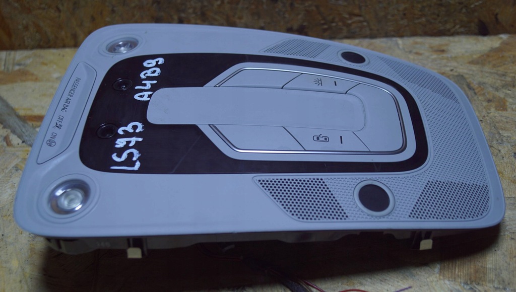 фото №7, Лампа потолочный audi a4 b9 8w0947135d ls73