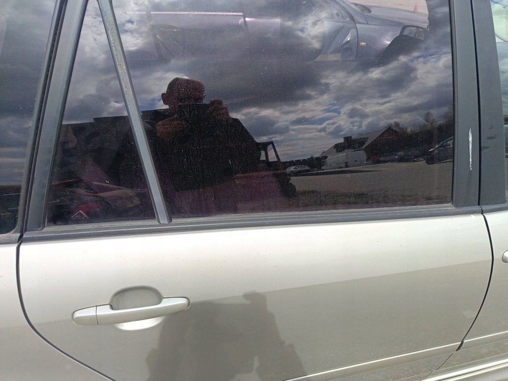 Купити Молдинг прокладка двері праві задній toyota corolla verso 01-04