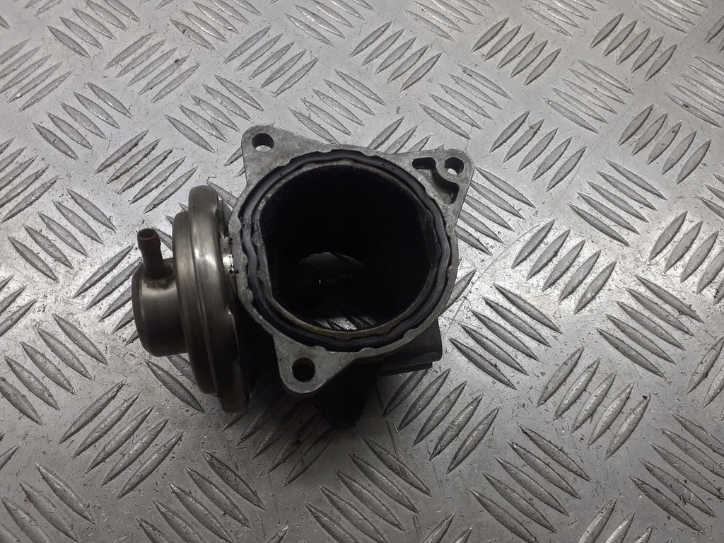 фото №1, Клапан egr vw golf v plus 1.9 tdi 038131501an