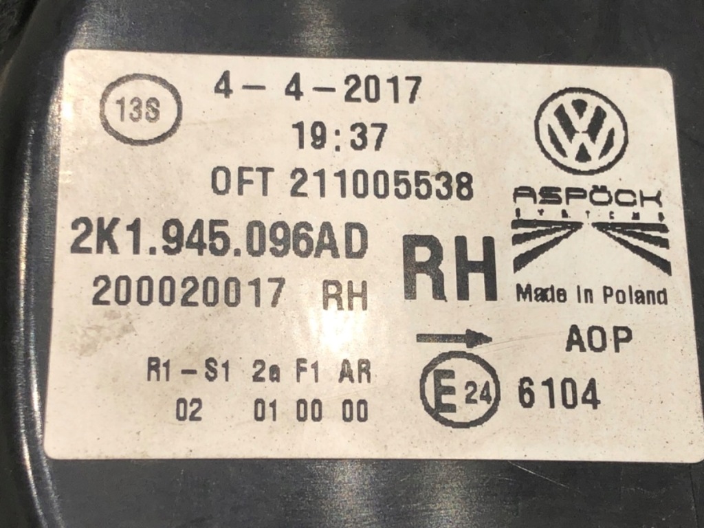 фото №5, Лампа правый задняя vw caddy iv 2k1945096ad minivan