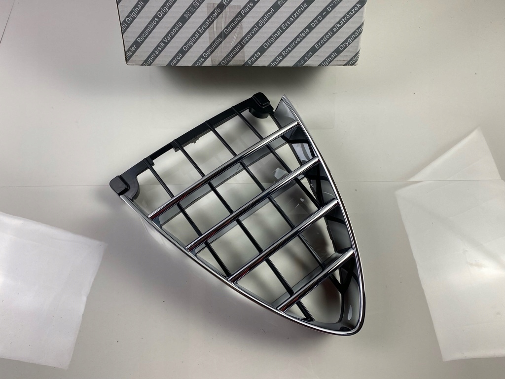 фото №1, Решётка радиатора решётка радиатора scudetto alfa romeo 159 156054309