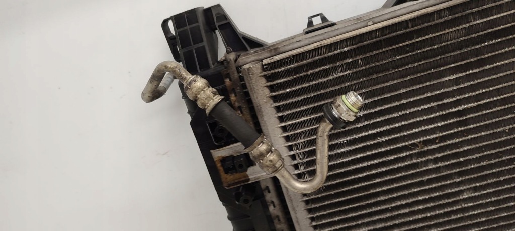 Радіатор води оливи кондиціонера вентилятор mercedes w169 1,7 автоматична коробка передач Доставка