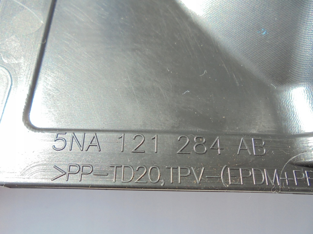 фото №7, Tiguan 5na воздуховод воздуха 5na121284ab