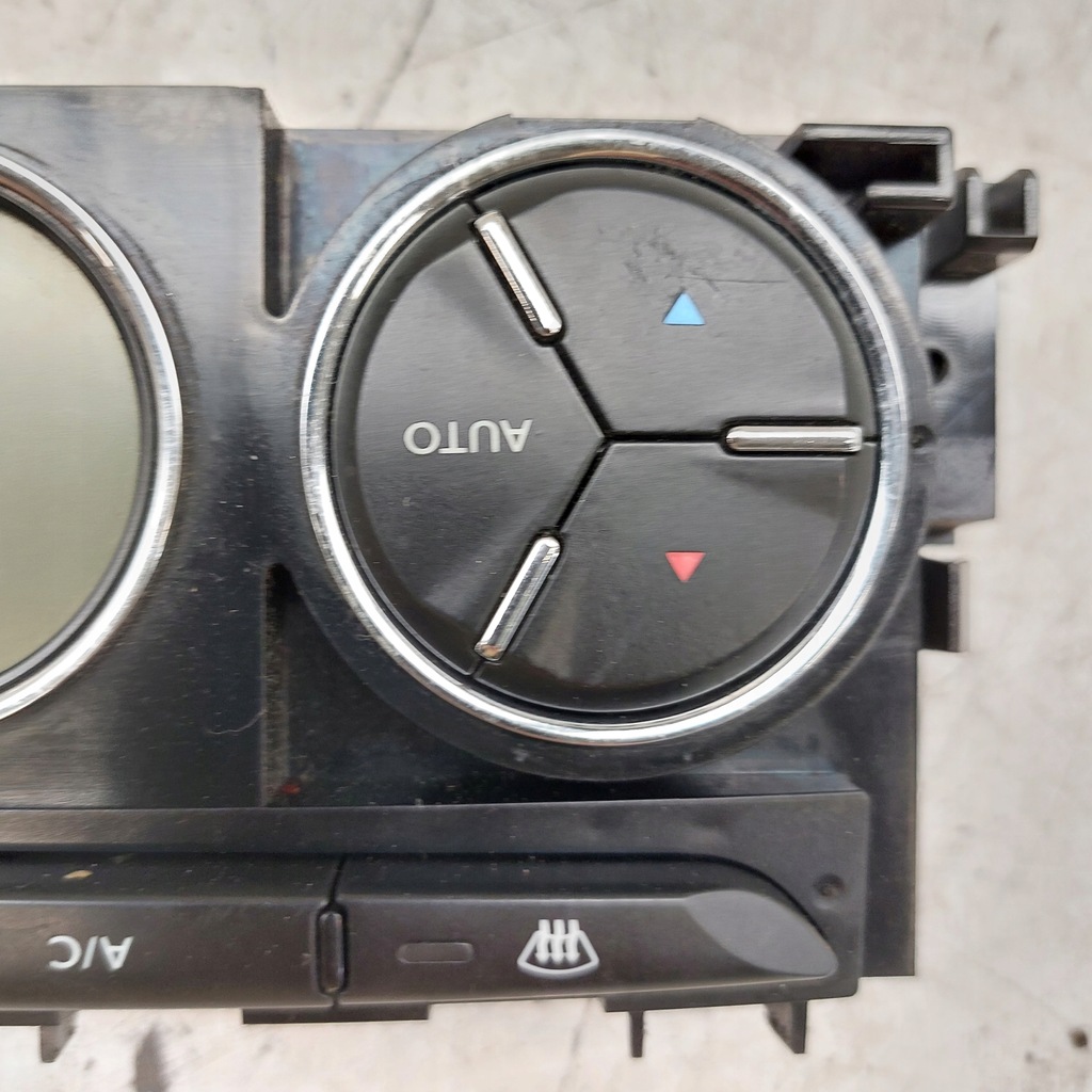 фото №6, Citroen c3 ii панель обдув кондиціонера 400018001 96831720xt