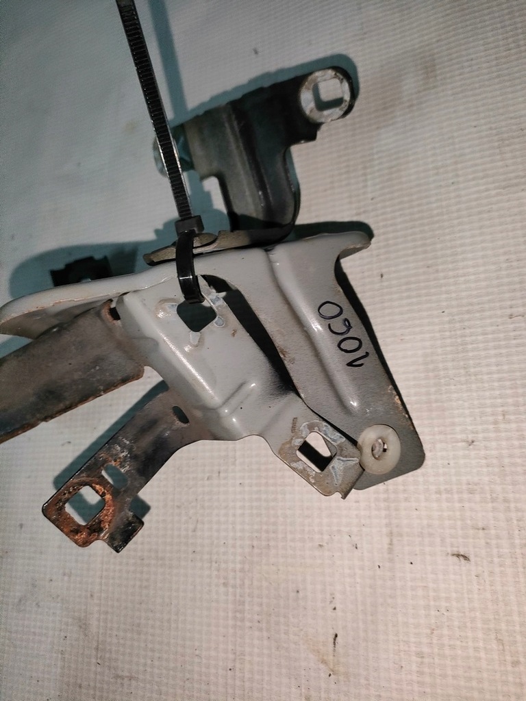 фото №4, Bmw f20 f21 кронштейн крила ліва сторона schwarz 2