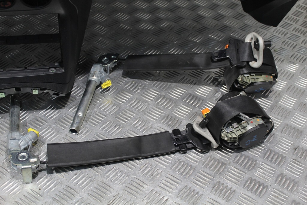 фото №7, Приборная панель консоль подушка безопасности подушки безопасности c3 picasso lift