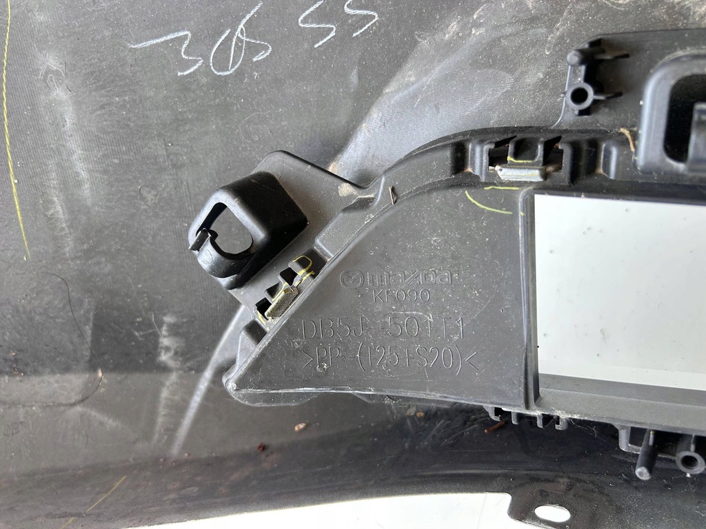 фото №8, Mazda 2 dj бампер перед db5j-50101 оригинал