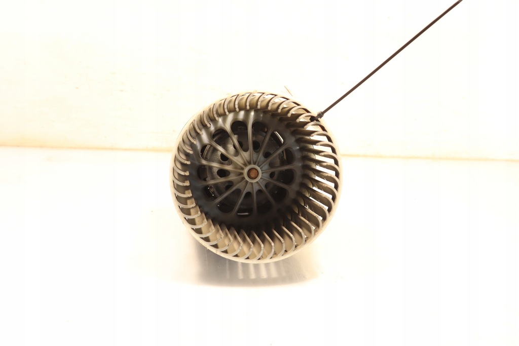 фото №1, Воздуходувка обдув peugeot 308 ii 1.6hdi