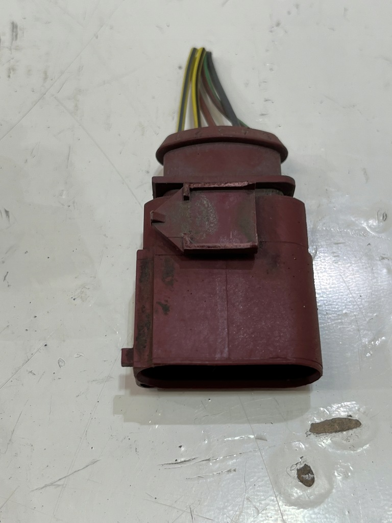 фото №1, Колодка штекер seat leon 5f 4h0973805a