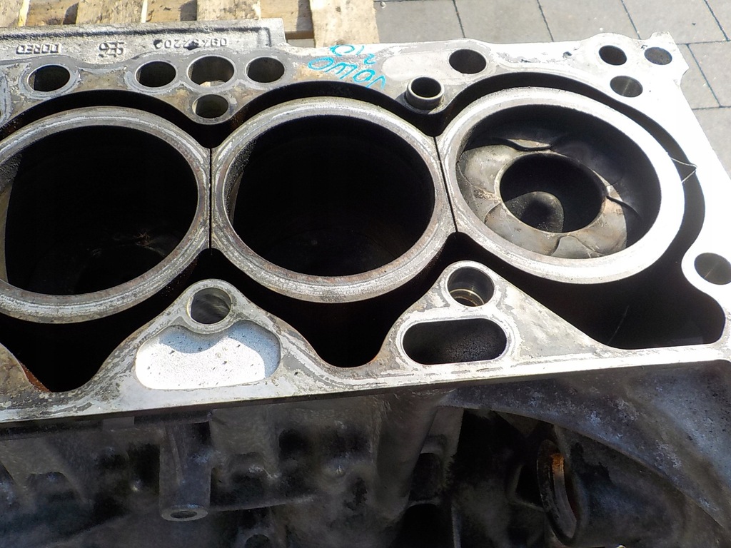 фото №9, Volvo s40 v50 s60 v70 2.0d d5204t блок dół двигуна kompletny