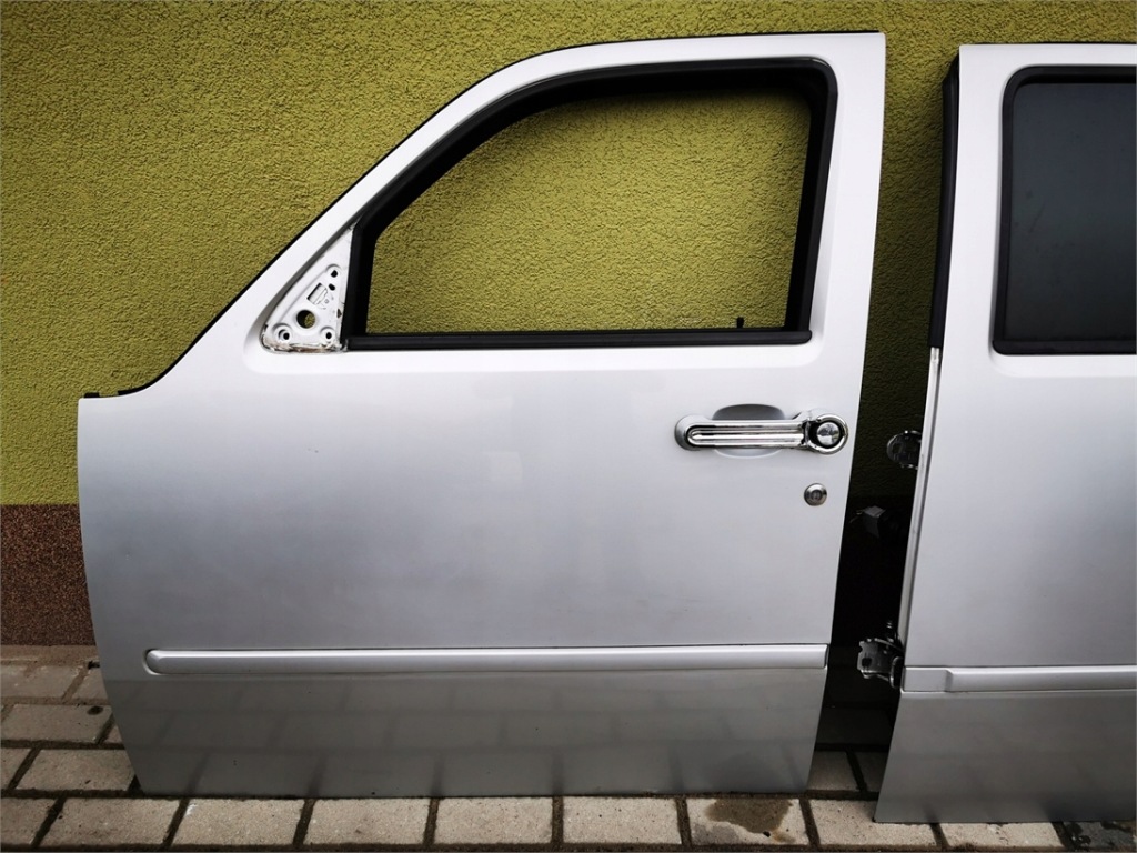 фото №2, Dodge nitro дверь левая перед полный демонтаж