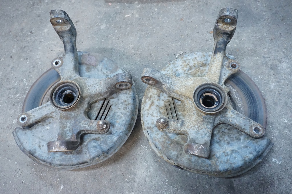 фото №6, Daihatsu feroza ступиця поворотний кулак правий перед 1,6 16v