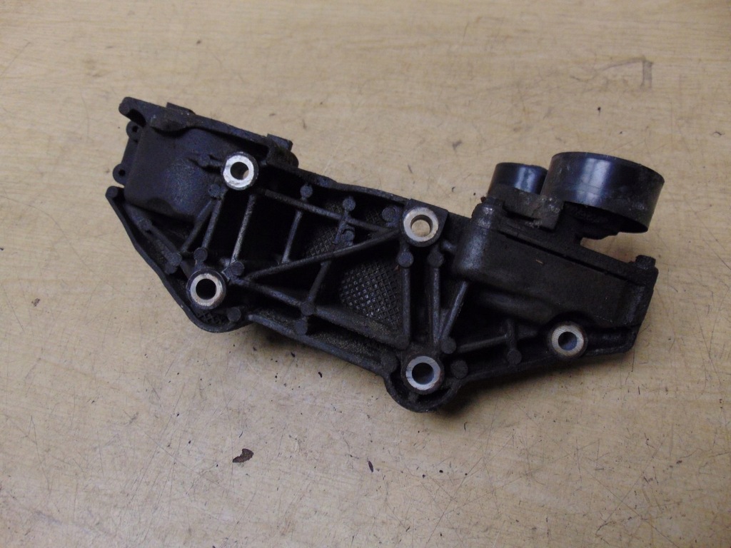 фото №12, Кронштейн основание натяжитель opel vivaro trafic 2.0 dci cdti 8200527320c