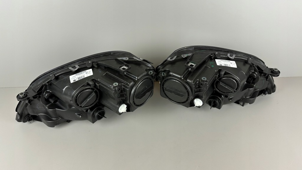 Mercedes ml w164 164 рестайлінг  amg лампа ліва права звичайна лінза h7 Ціна