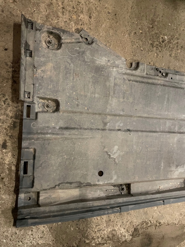 Купити Audi a4 b8 a5 захист плита підлога підвіска ліва