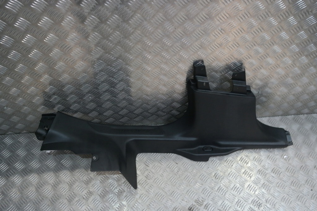 фото №1, Maserati levante молдинг поріг внутрішня ліва