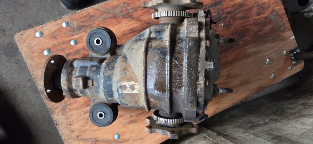 фото №1, Мост задняя navara pathfinder 2.5 dci 174 km 2009 r