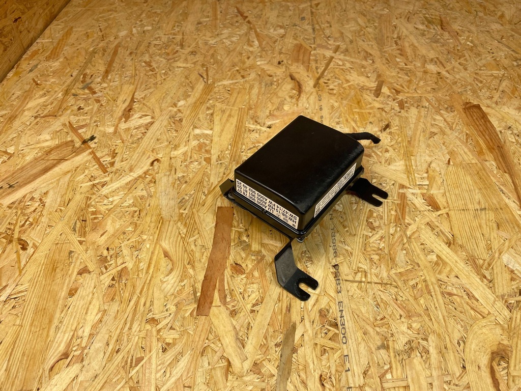 фото №1, Радар датчик distronic кронштейн mercedes sl r231 w231 a0009007807