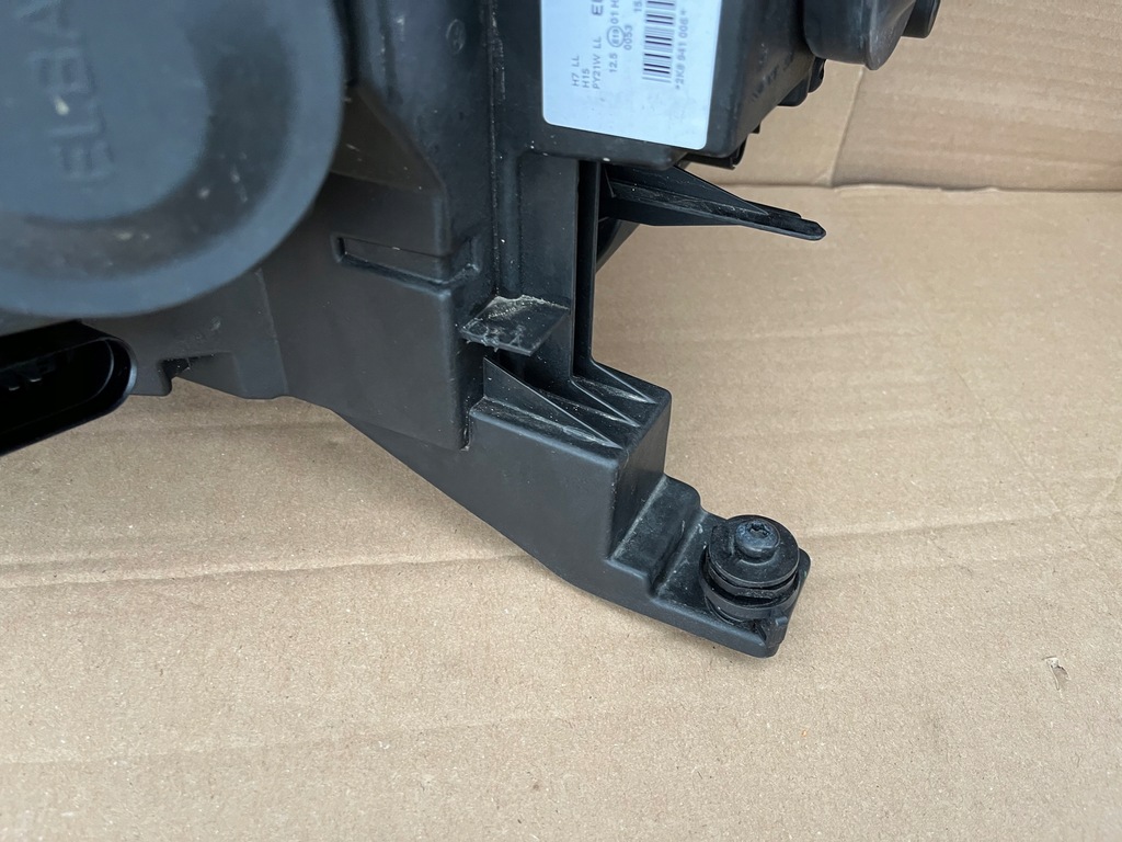 фото №9, Лампа правая передняя vw caddy 2k8 piękna