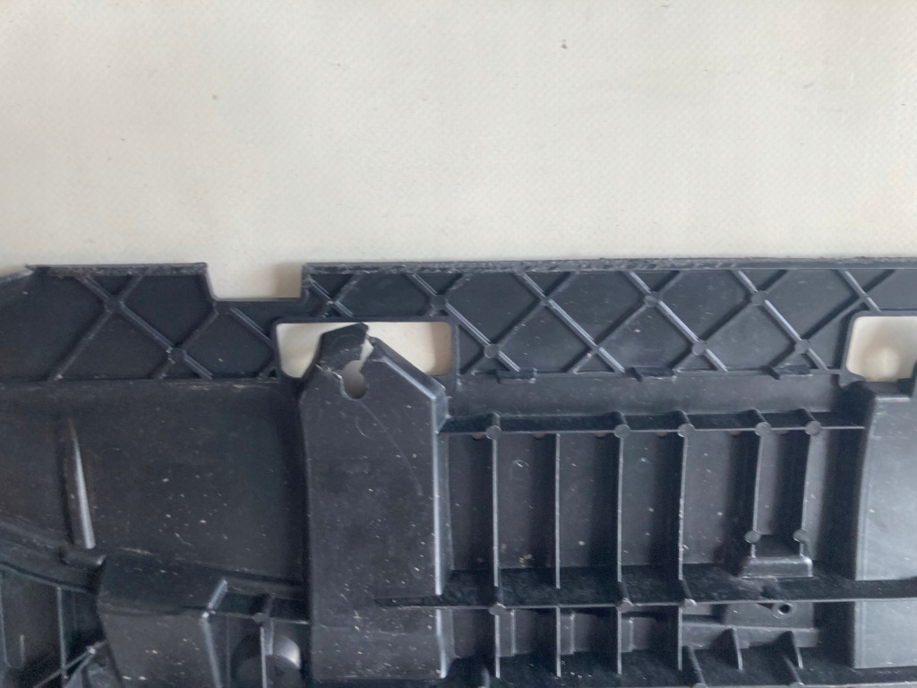 Audi q3 плита бампера 8u0807233c 2012-2014 с Разборки