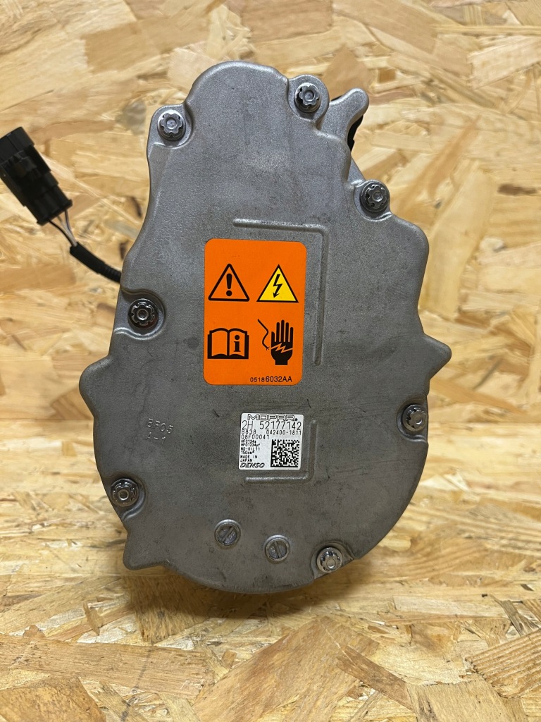 Компрессор компрессор кондиционера 52177142 alfa romeo tonale movano ducato Киев