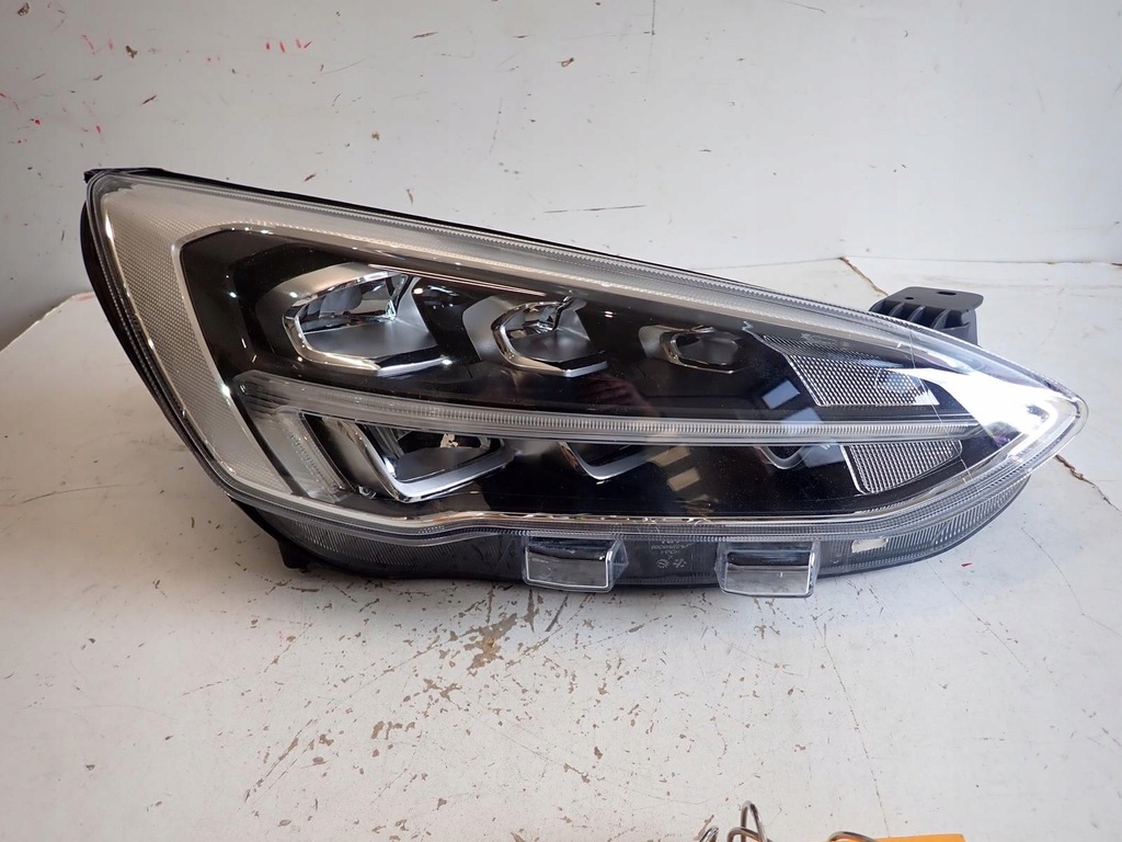 фото №1, Ford оригинальный номер jx7b-13e014-ae лампа full led