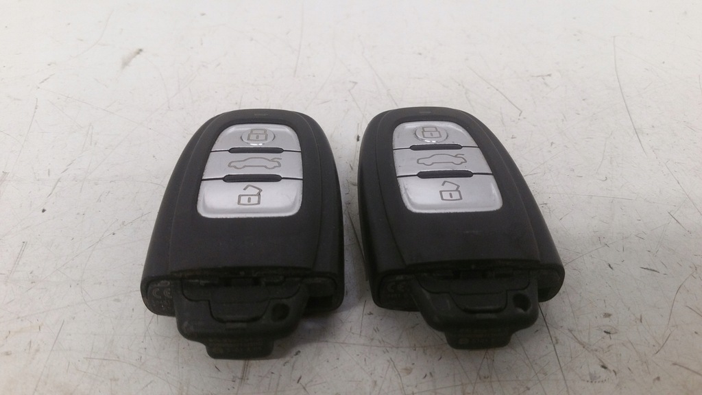 фото №4, Pilot ключ 8t0959754d audi a4 b8