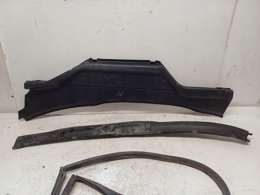 фото №5, Audi a6 c4 94- крыша прокладка 4a1819403b 4a1819417