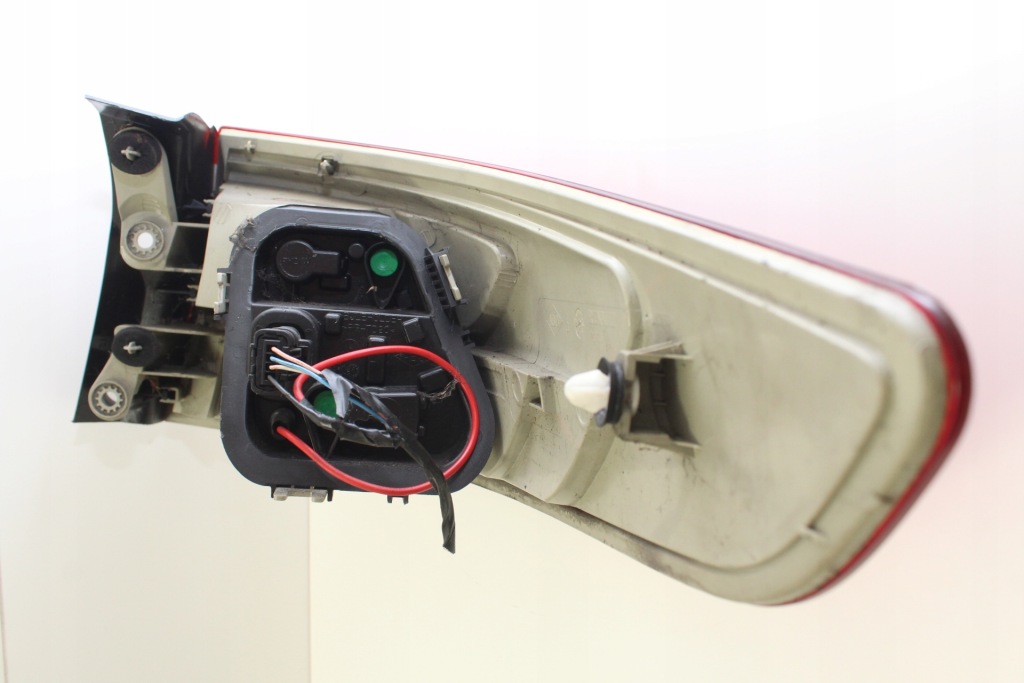 Лампа левый задняя задняя renault fluence 09-12r в Украине