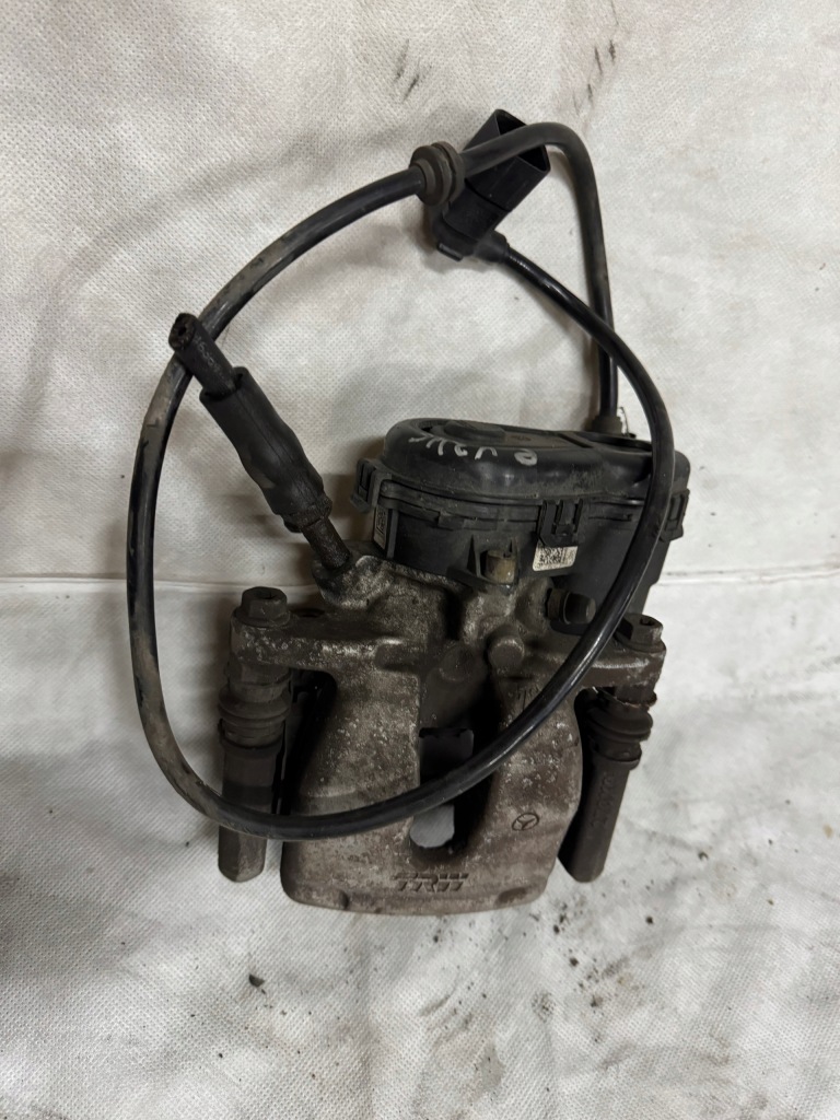 фото №1, Mercedes b w246 супорт гальма задні праве a2465460443