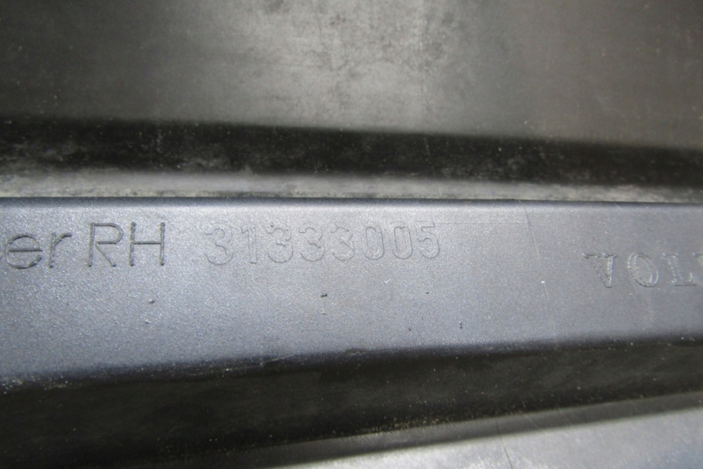 фото №10, Молдинг порог правая volvo s60 ii v60 10-18