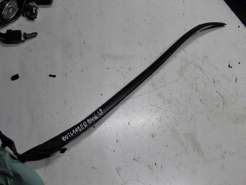 фото №1, Outlander i 04 молдинг стекло лобовое левая