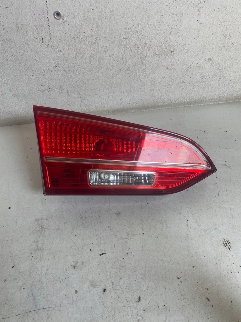 фото №1, Hyundai santa fe iii lift лампа крышки левая 924052w030