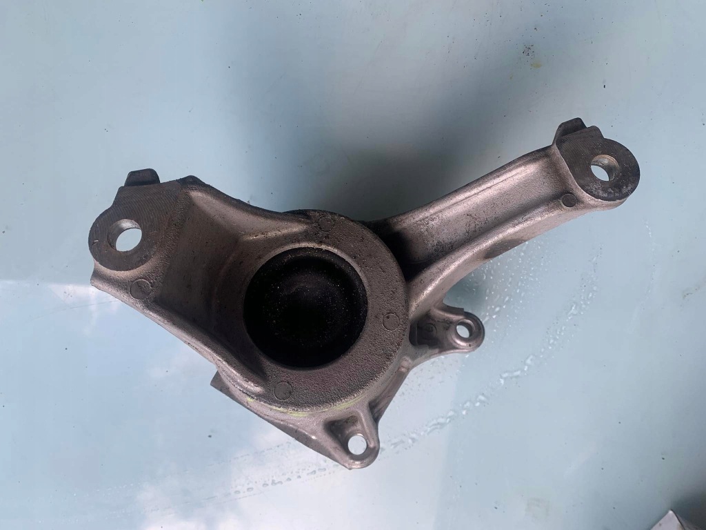 фото №1, Honda civic ufo viii кронштейн подушка 06-11 2.2