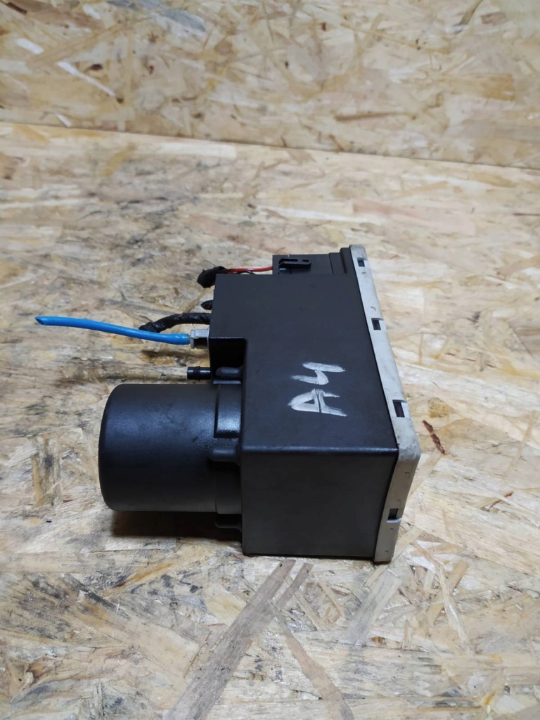 8l0862257e audi a4 b5 помпа центрального замка Оригінал