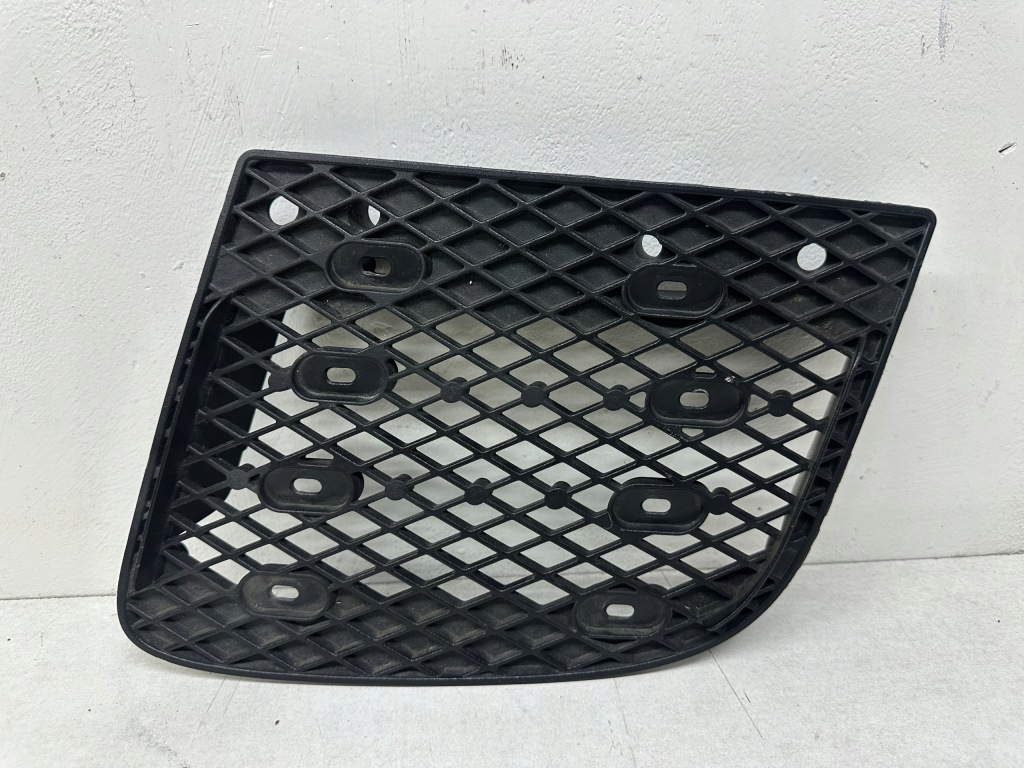 фото №1, Решітка решітка радіатора w бампер задня права audi r8 420 420807698 оригінал