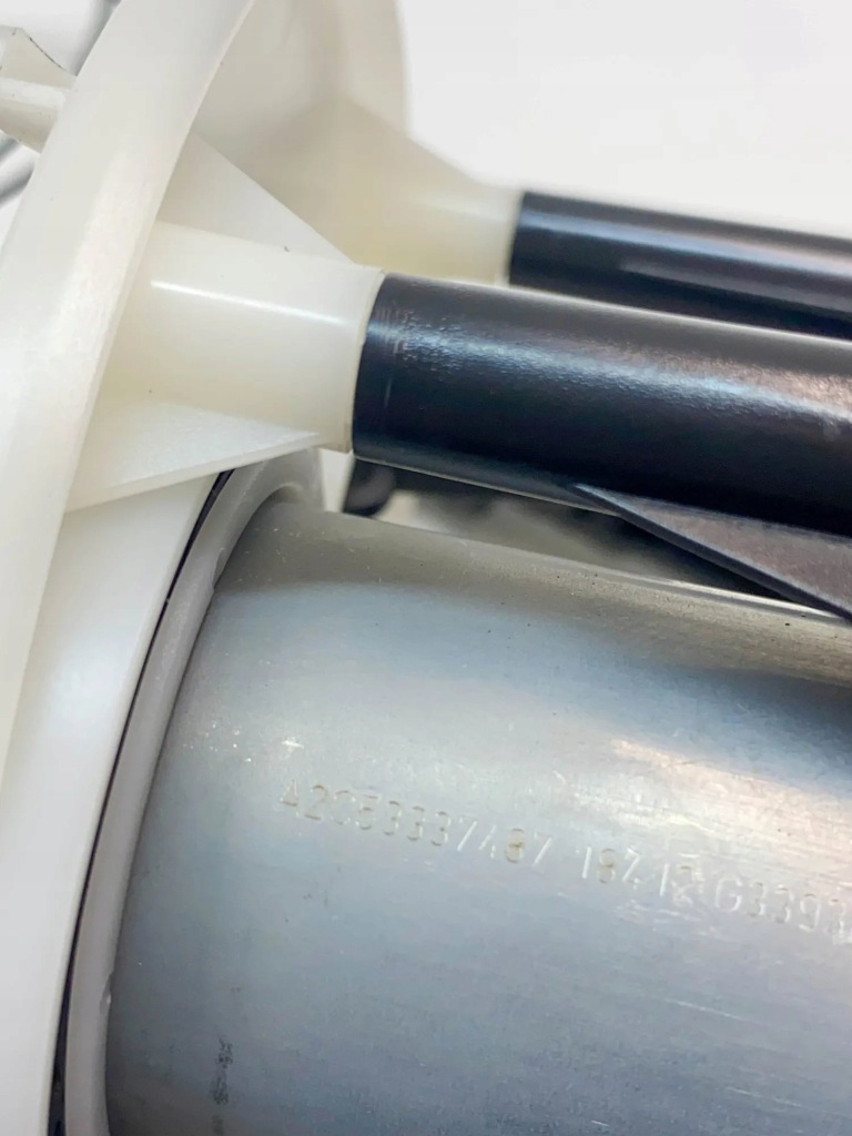 Насос пального mercedes-benz sl r231 2053337487 25763607 4.7l 320kw 2012 Київ