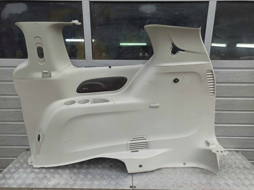 фото №1, Chrysler pacifica ii обшивка багажника обивка левый задняя 2016r