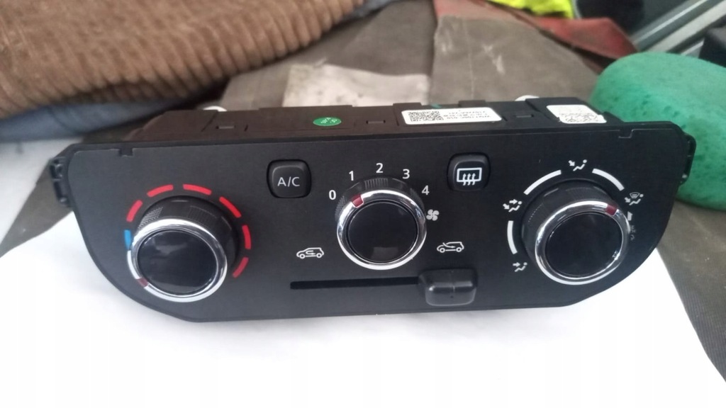 фото №1, Панель кондиционера dacia spring