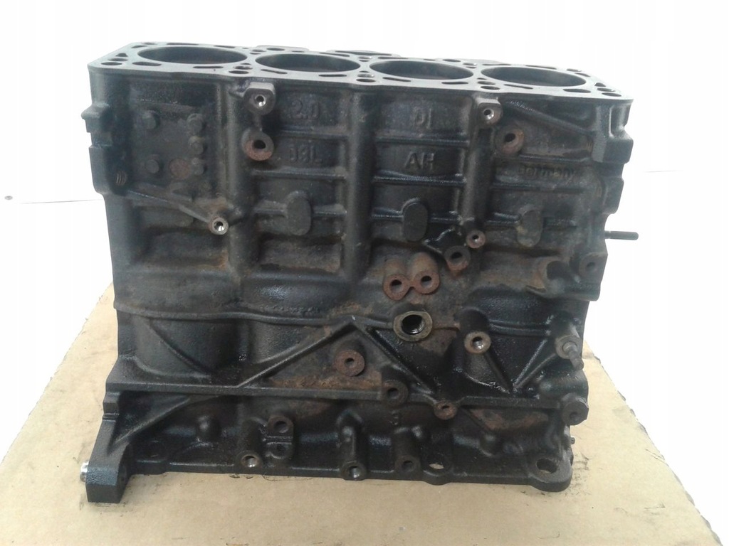 фото №7, Блок двигателя номинал 03l103021ah 2,0 tdi cba