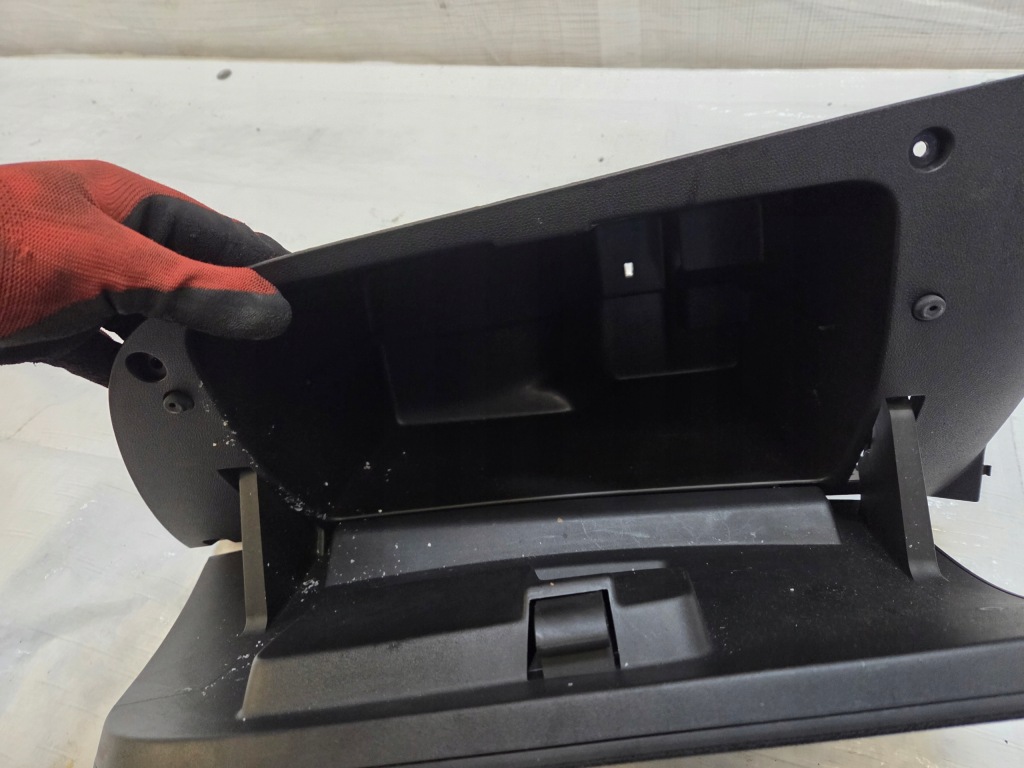 фото №8, Бардачок панели пассажира opel adam europa 13468944